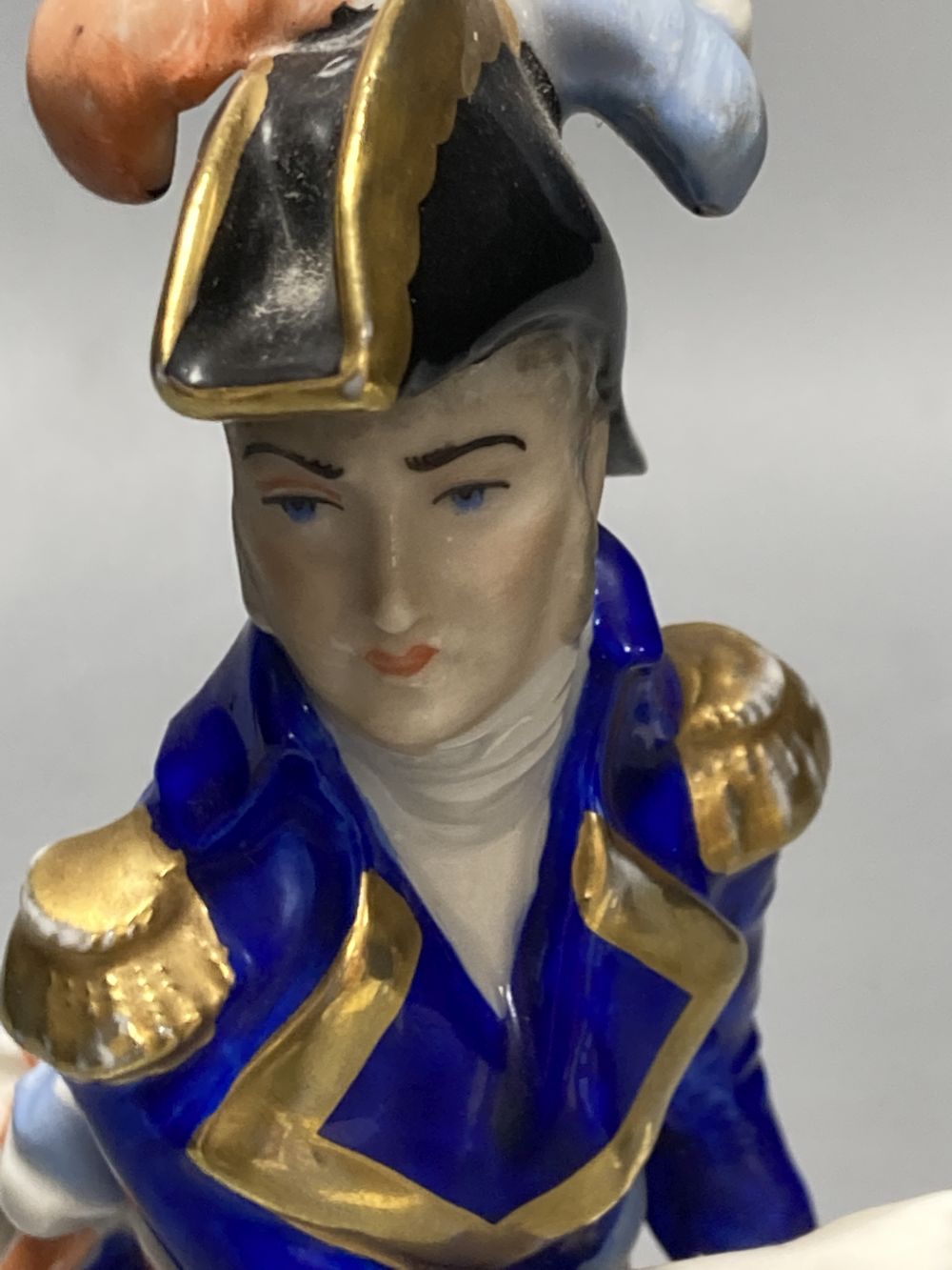 A pair of Naples figures of Napoleonic officers, height 22cm